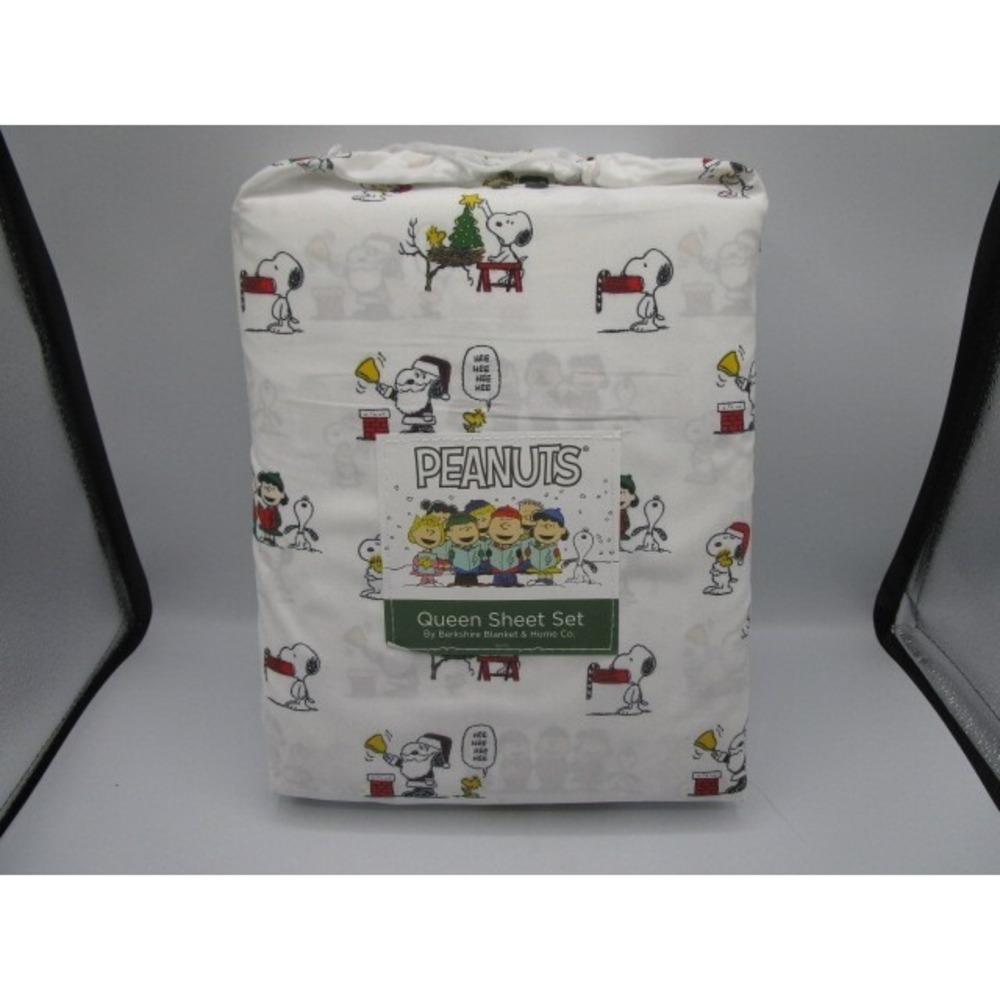 Peanuts Christmas White Queen Sheet Set By Berkshire 4 Piece Snoopy Santa Bell